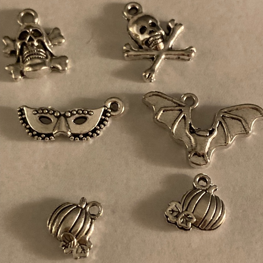 Lot of 6 charms/pendants Halloween theme for jewelry